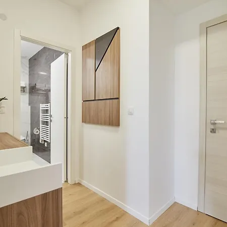 Market - Lisinski Daire *